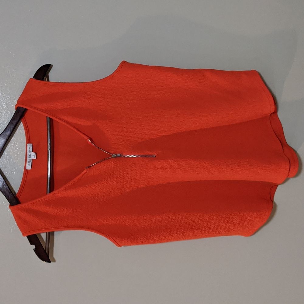 Green Envelope, Zipper Front Sleeveless Top, Orange, Size L